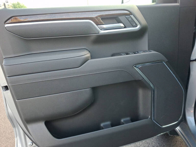 2026 GMC Sierra 1500 Elevation Standard