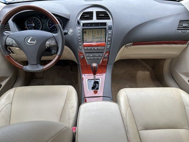 2011 Lexus ES 350 9