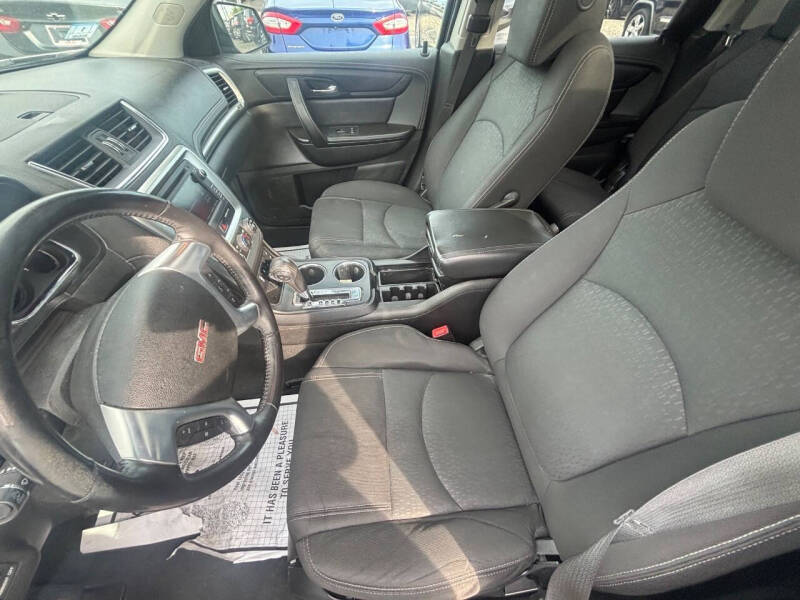 2016 GMC Acadia SLE-2