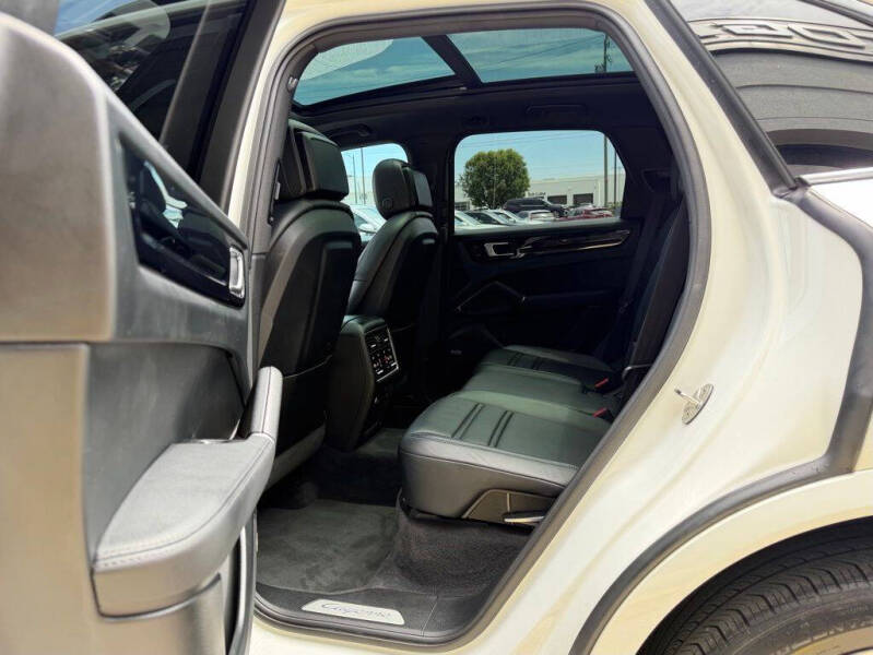2021 Porsche Cayenne S