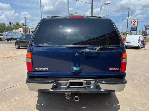 2003 GMC Yukon SLE