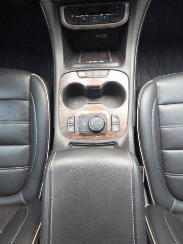 2021 GMC Acadia Denali