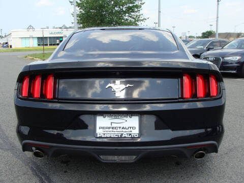 2015 Ford Mustang V6