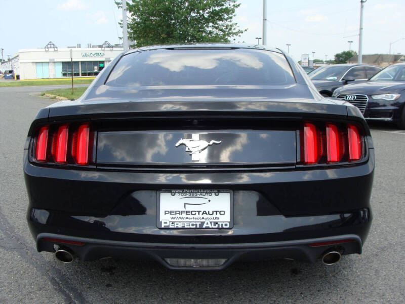 2015 Ford Mustang V6