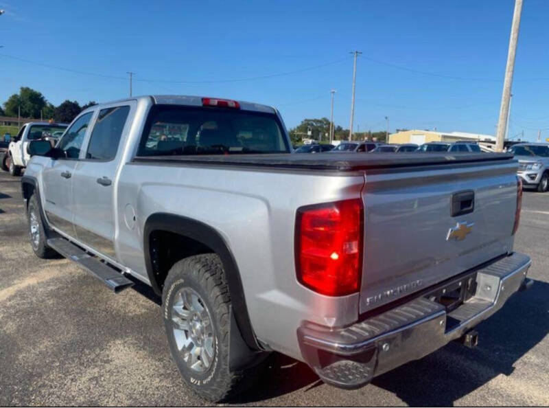 2014 Chevrolet Silverado 1500 LT photo 3