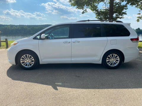2011 Toyota Sienna for sale at Monroe Auto's, LLC in Parsons TN