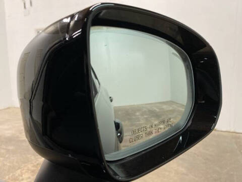 2025 Volvo XC60 B5 Plus Dark Theme