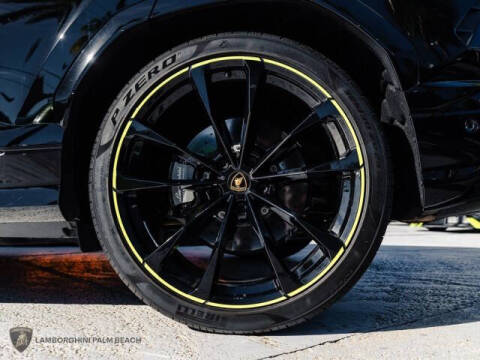 2022 Lamborghini Urus