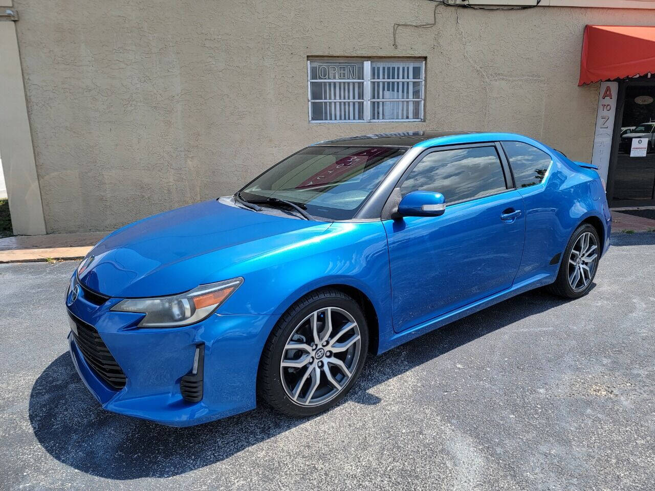 2014 TOYOTA SCION tC Hatchback - $18,999