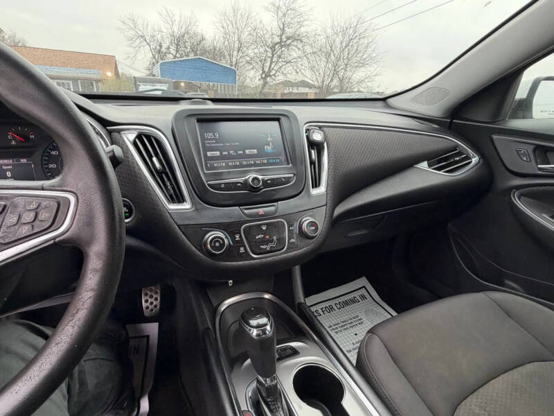 2017 Chevrolet Malibu LT