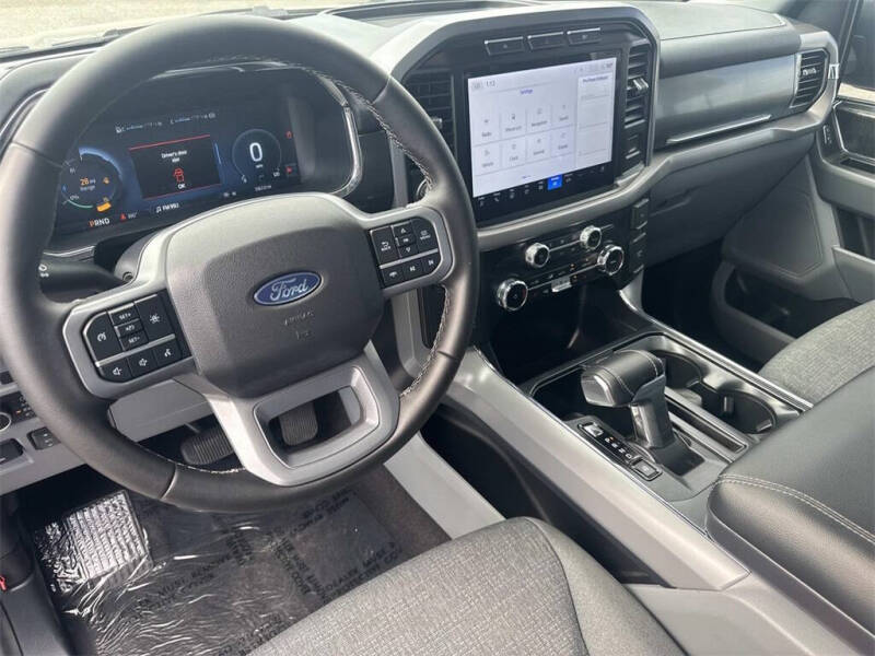 2024 Ford F-150 Lightning XLT