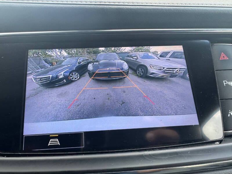 2022 Buick Enclave Essence