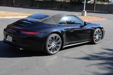 2015 Porsche 911 Carrera 4S