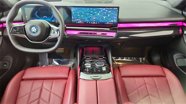 2024 BMW i5 eDrive40