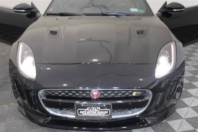 2016 Jaguar F-TYPE R