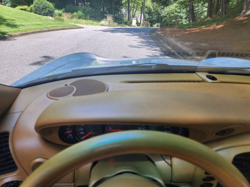 2001 Porsche 911 Carrera