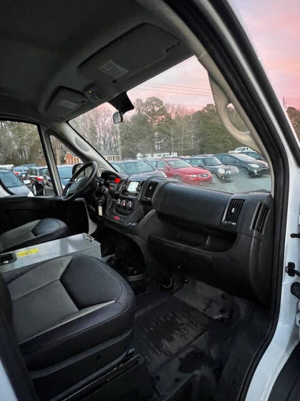 2018 RAM ProMaster Cargo Van Base photo 10