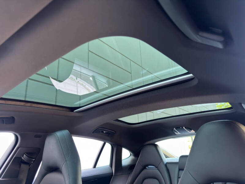 2023 Porsche Panamera 4 E-Hybrid