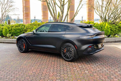 2022 Aston Martin DBX