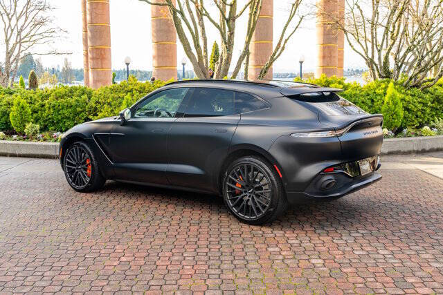 2022 Aston Martin DBX