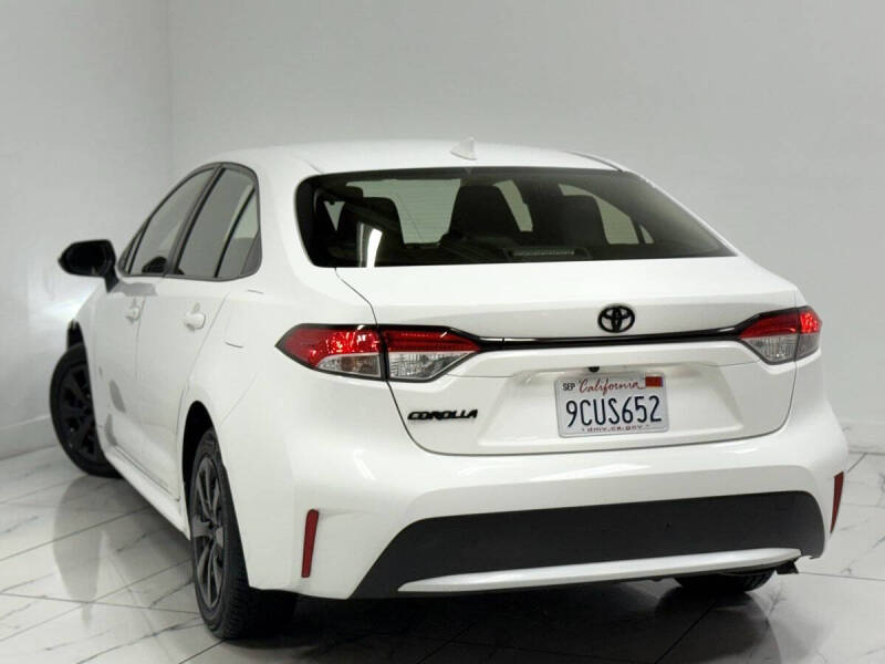 2022 Toyota Corolla LE