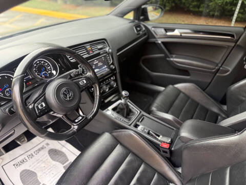 2016 Volkswagen Golf R 4Motion