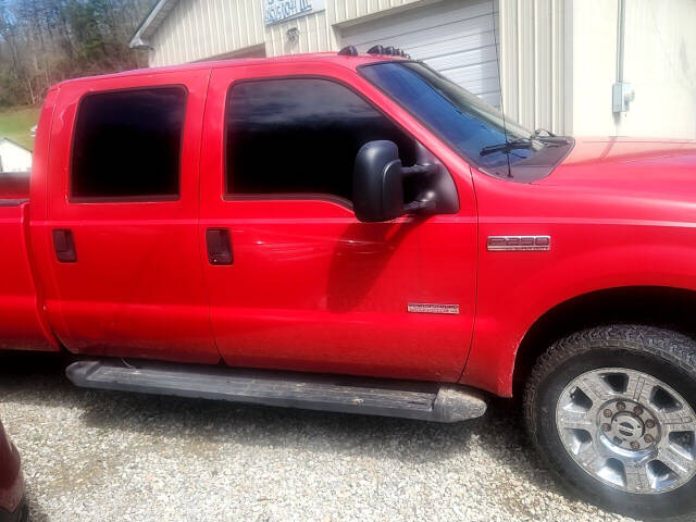 2006 Ford F-250 Super Duty for sale at Isaac's Auto Sales LLC in Sandy Hook, KY