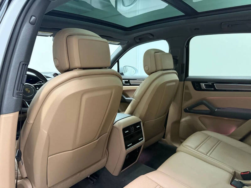 2020 Porsche Cayenne S