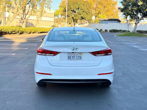 2018 Hyundai Elantra