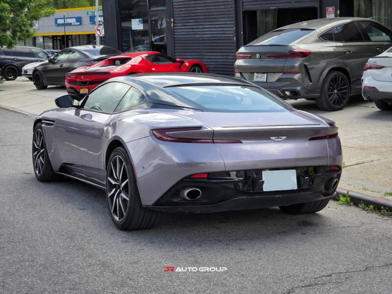 2017 Aston Martin DB11