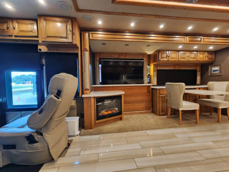 2019 Tiffin PHAETON 40 ih XSH