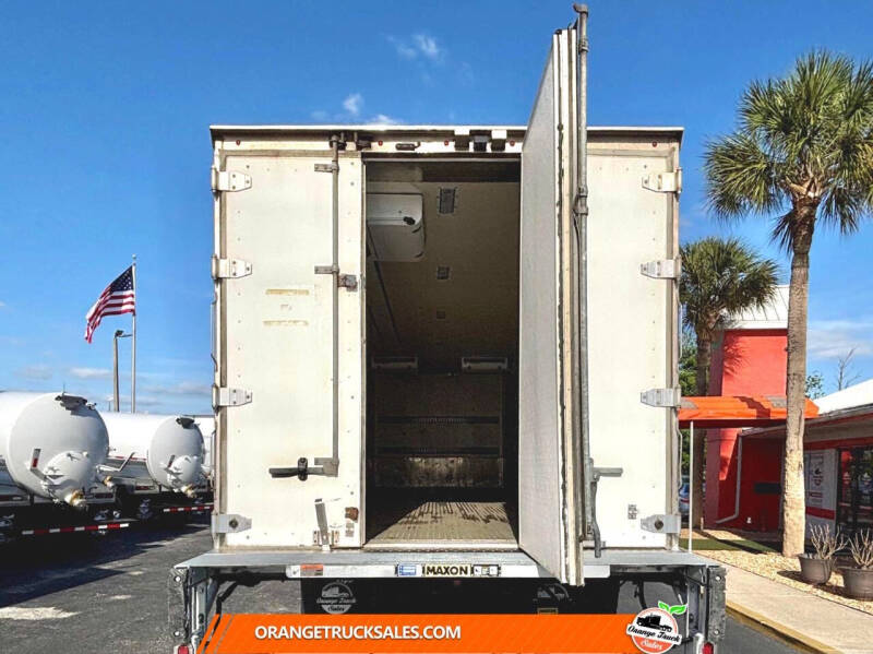 2018 Freightliner M2 106