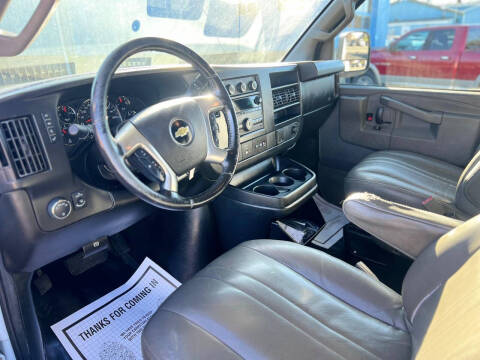 2017 Chevrolet Express 2500