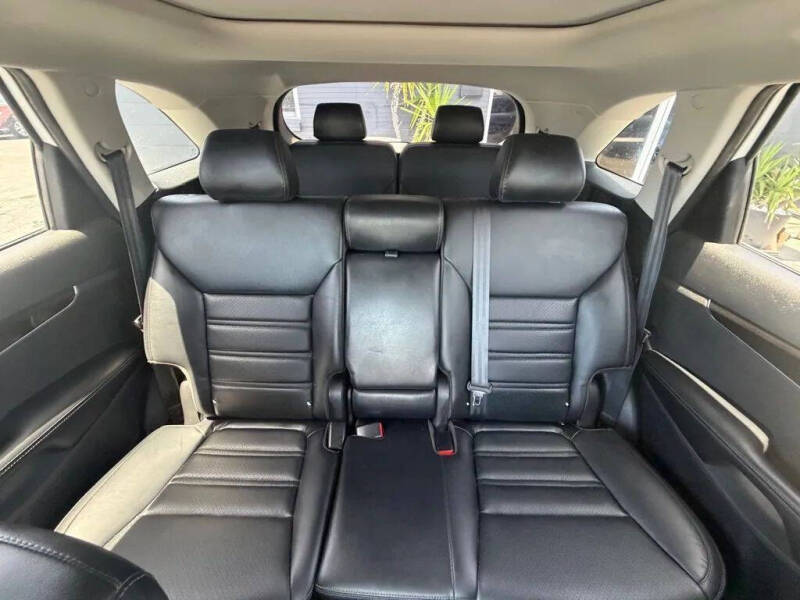 2020 Kia Sorento EX V6