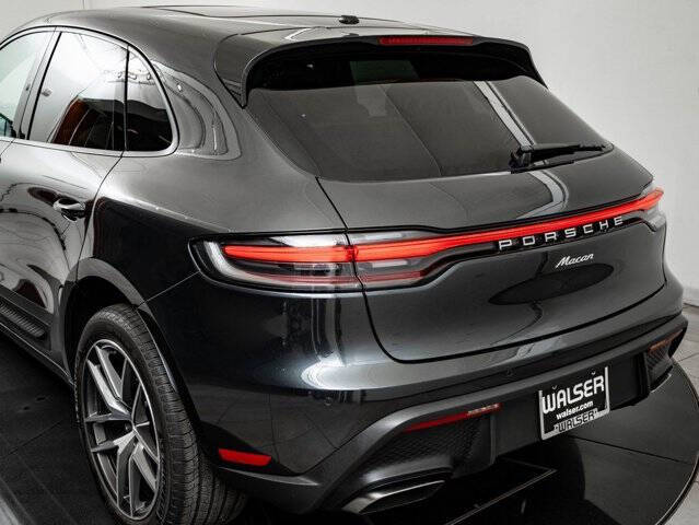 2025 Porsche Macan
