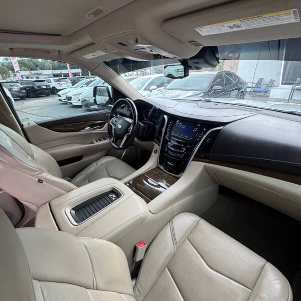 2019 Cadillac Escalade ESV Luxury