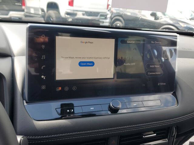 2025 Nissan Rogue SL