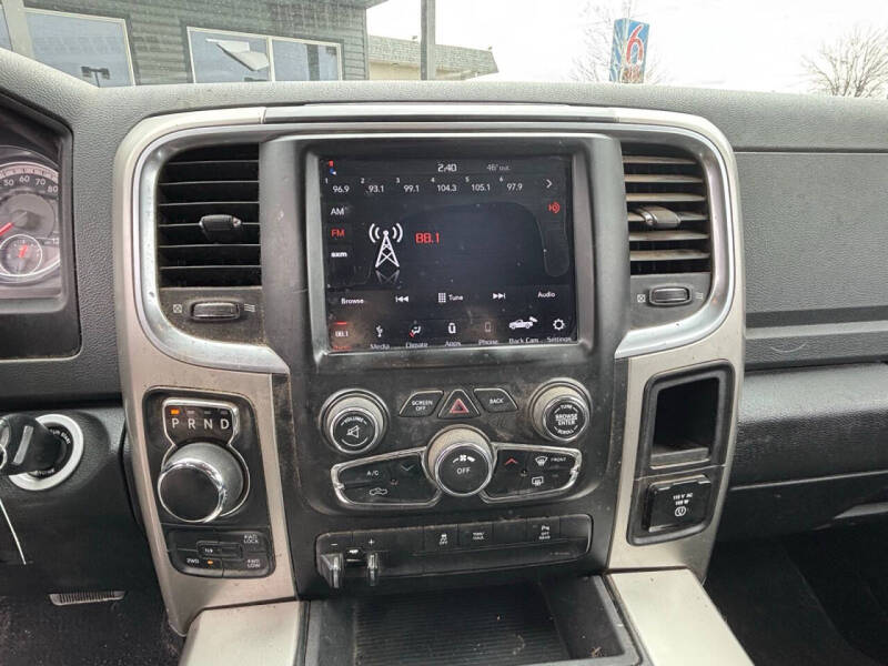 2018 RAM 1500 SLT