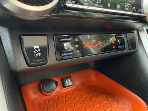 2019 Toyota RAV4 Adventure