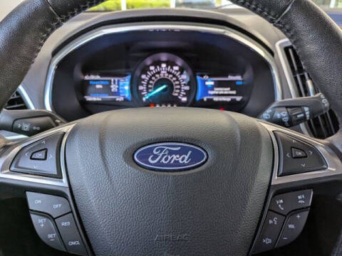 2021 Ford Edge Titanium