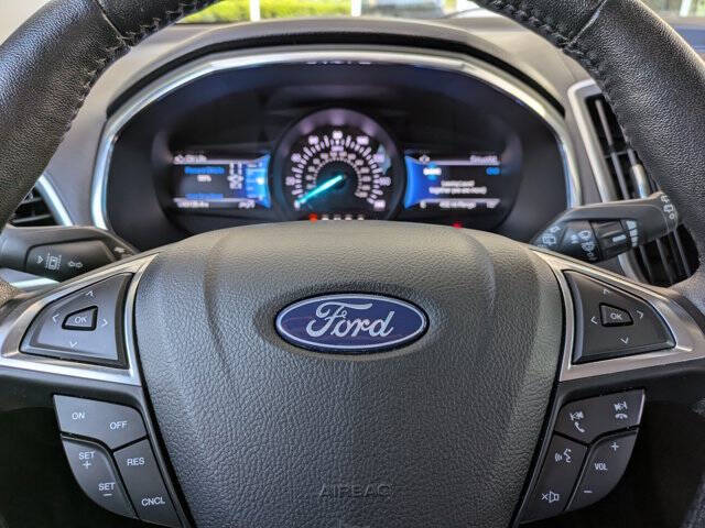 2021 Ford Edge Titanium