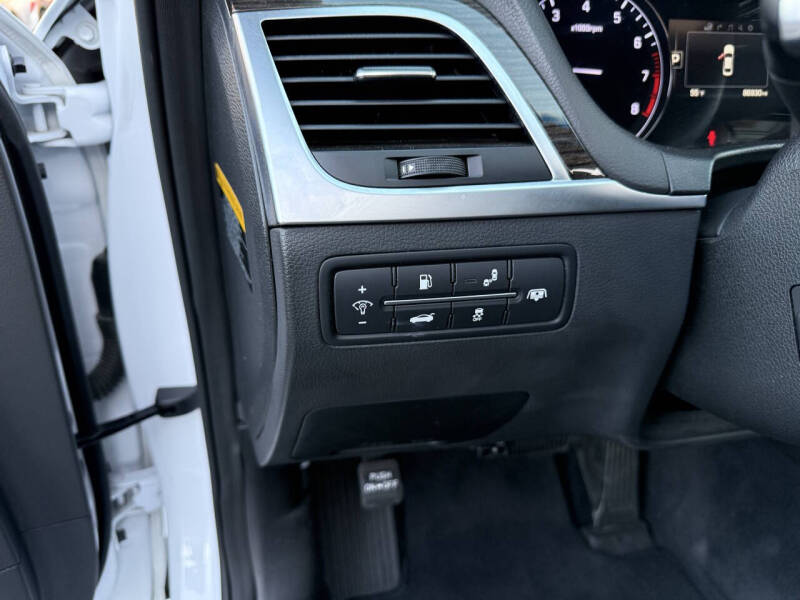 2015 Hyundai Genesis 3.8L