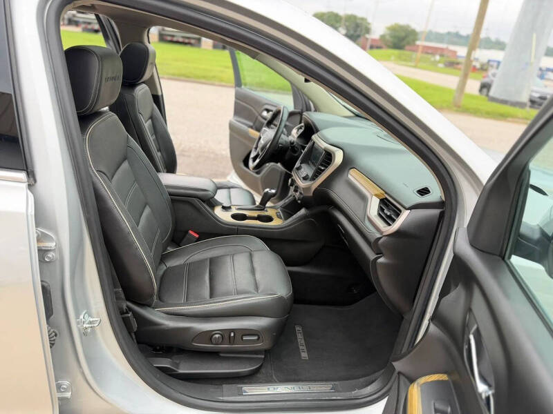 2017 GMC Acadia Denali