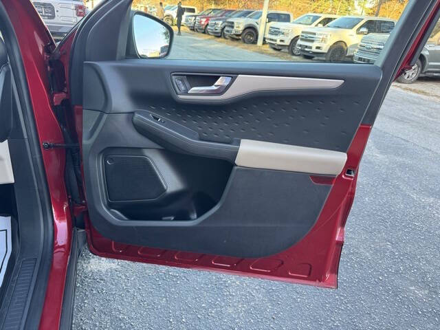 2020 Ford Escape SEL