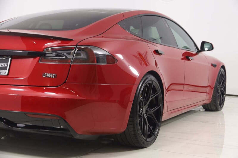 2022 Tesla Model S Plaid