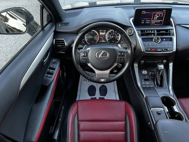LexusNX 30033