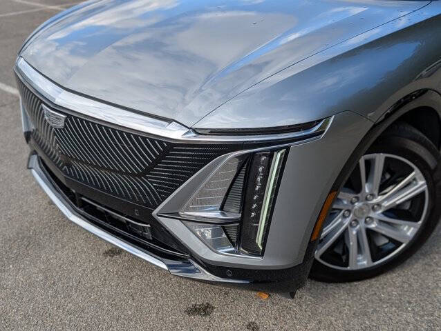 2024 Cadillac LYRIQ Tech