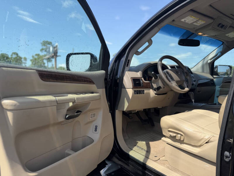 2014 Nissan Armada Platinum