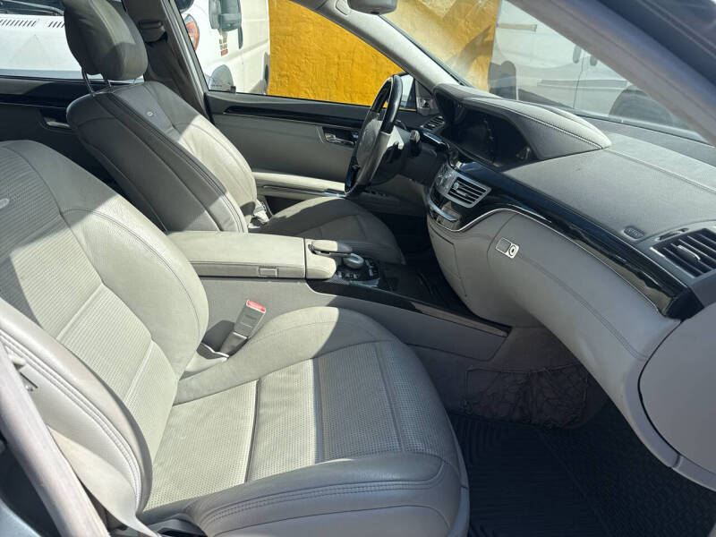 2011 Mercedes-Benz S-Class S 63 AMG