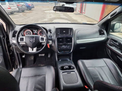 2016 Dodge Grand Caravan R/T